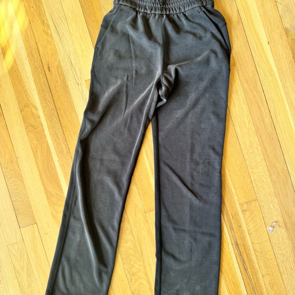 Lululemon Softstreme High-Rise Pant size 2
Black